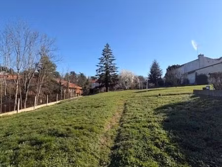 terrain 780 m² saint just saint rambert