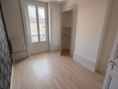 grand t2 lumineux à saint-fons