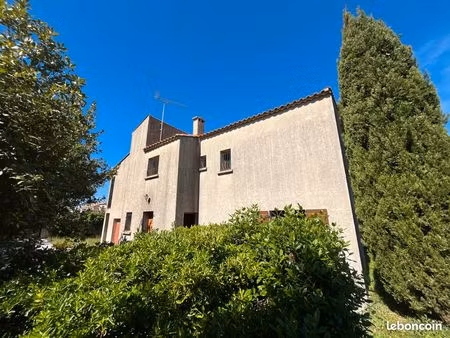 maison 860 m2 de terrain