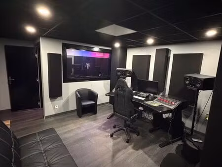 studio d'enregistrement (bail a céder ) bouc-bel-air