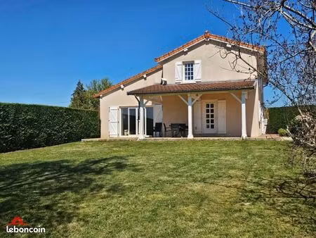 maison 6 pièces 162 m²