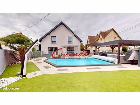 maison 6 pièces 170 m²