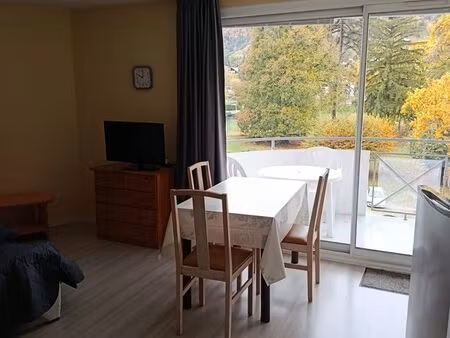 agréable appart avec balcon