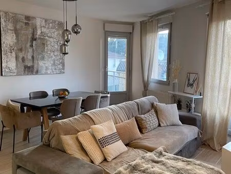 appartement t3 meublé – 60 m² – centre de brignais