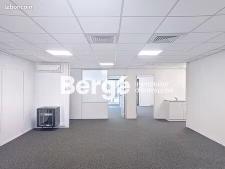 bureaux 107 m²