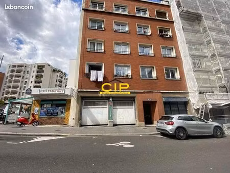 parking/box 12 m² paris