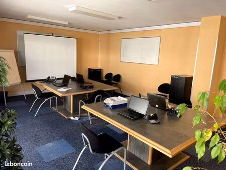 grand bureau climatisé de 37 m2 à lyon 7e