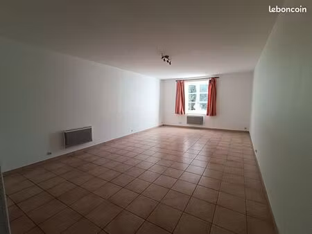 studio 1 pièce 40 m²