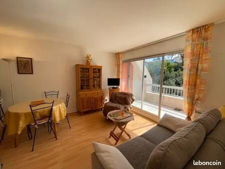 appartement centre ville avec balcon et parking