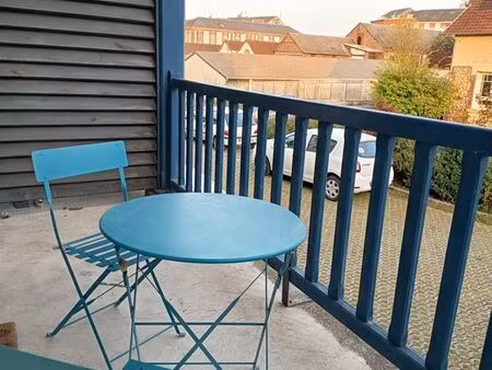 studio centre ville avec balcon