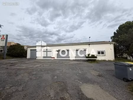 local bureaux 250 m²