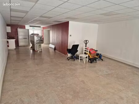 local commercial à louer