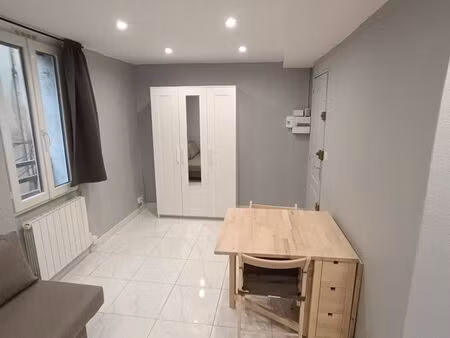 appartement rénové et meublé à neuf en centre-ville pertuis