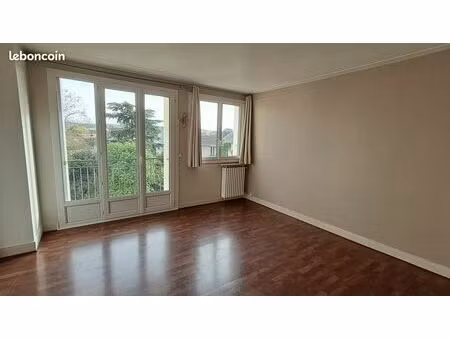 appartement 3 pièces 60 m2 proche rer a rueil malmaison