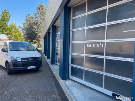 lyon 7 / venissieux : 360 m2 sur axe passant