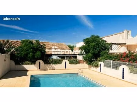 cap d'agde: secteur rochelongue  pavillon t3  piscine et parking