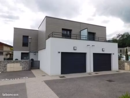 maison 6 pièces 121 m²