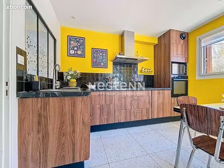 villa 7 pièces 170 m²