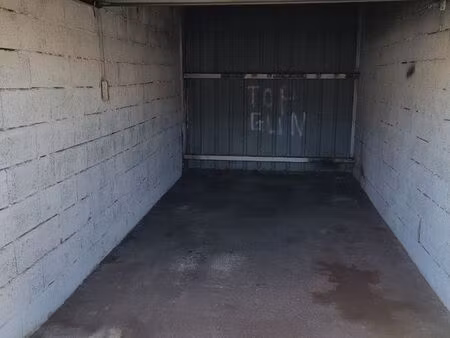 garage a louer
