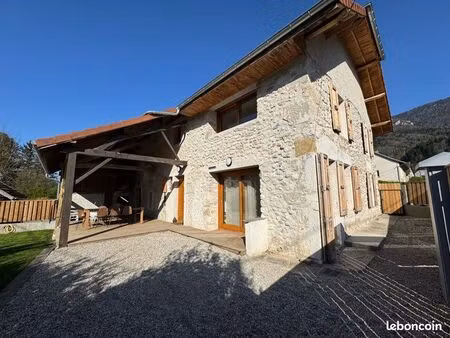 maison t6 + garage & jardin clôturé