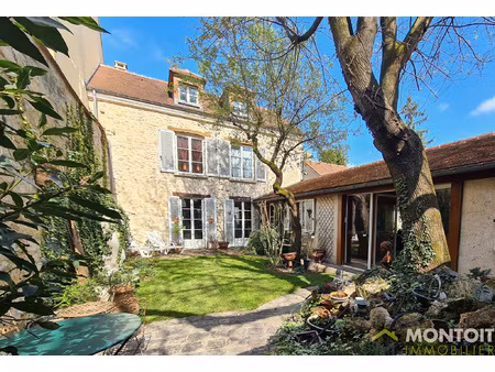 thiais hyper centre - calme - maison de caractère de 1622 -