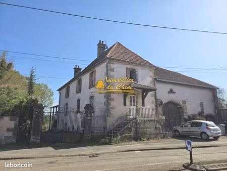 maison 6 pièces 145 m²