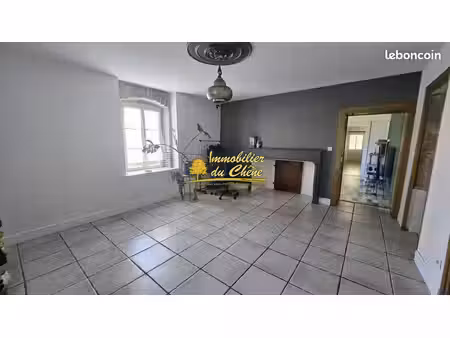 maison 6 pièces 196 m²