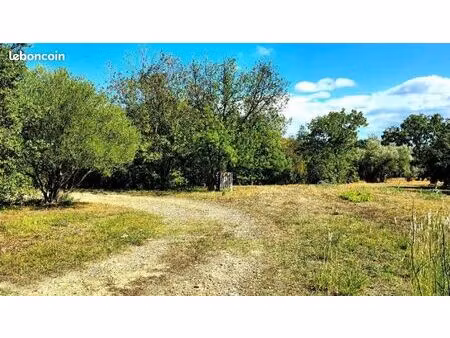 terrain 700 m² eysines