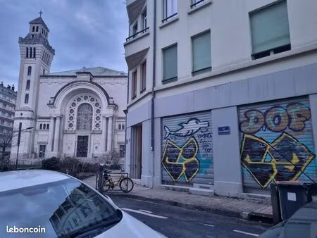 local commercial 37 m² grenoble