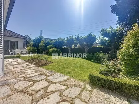 maison de luxe à vendre dans le quartier croisé laroche-rouges barres