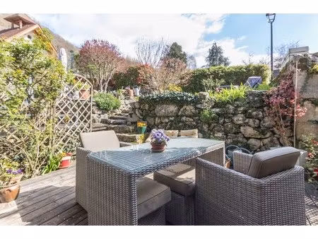 maison de village à vendre à menthon-saint-bernard