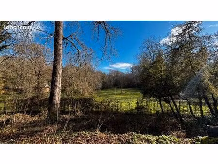 terrain 1 200 m² latresne