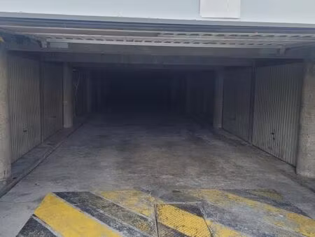 garage/box 13 m² fontaine