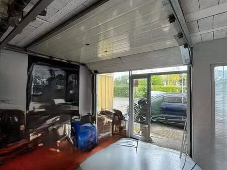 local d'activite 200 m² voiron