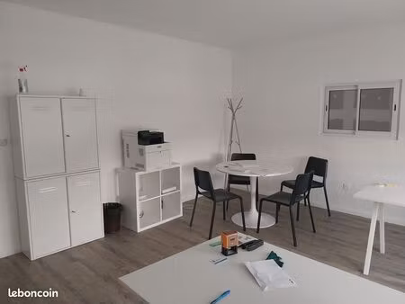 location bureau et dépôt à bourgoin-jallieu