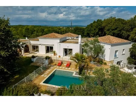 maison de luxe à vendre dans le quartier la chamberte
