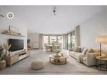 appartements spacieux  grande terrasse  vue jardin et étang