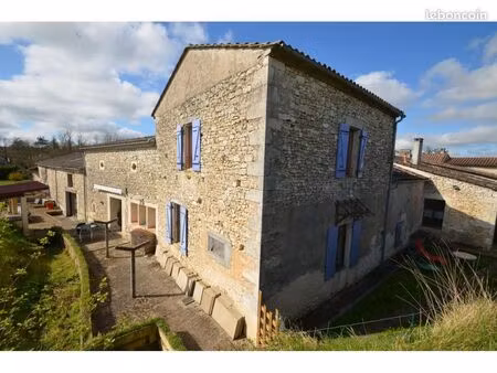 longère 14 pièces 385 m²