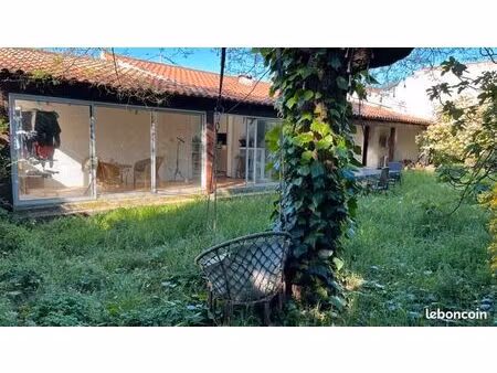 villa 4 pièces 80 m²
