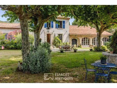 maison de luxe à vendre dans le quartier sainte christine