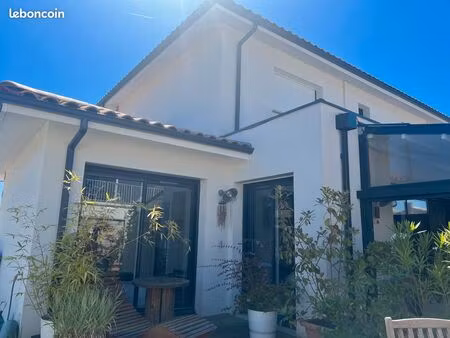 villa de standing 2020 la hume