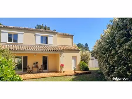 vente villa particulier à particulier. entièrement rénovée  4 chambres sur les hauteurs de