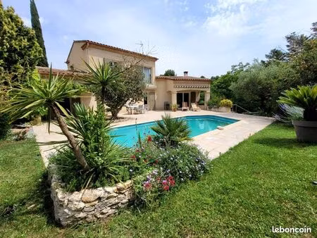 villa saint clément de rivière 4 chambres  1 bureau et 1 studio