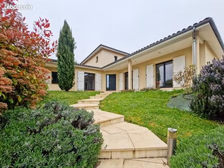 maison 5 pièces 180 m²