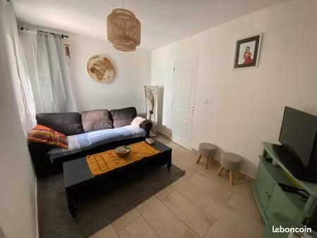 location maison village