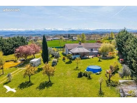 villa 6 pièces 184 m²