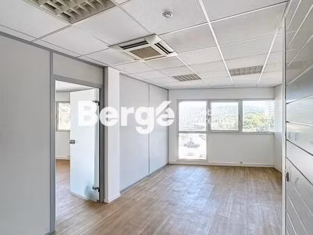 bureaux 284 m²