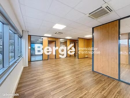 bureaux 168 m²