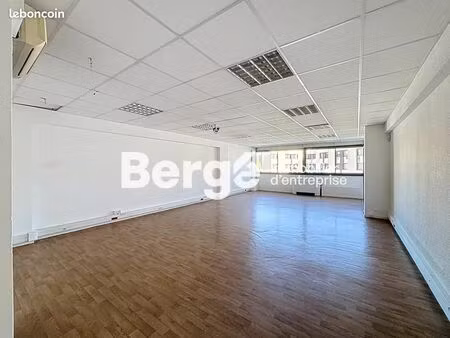 bureaux 90 m²