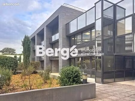 local industriel 115 m²